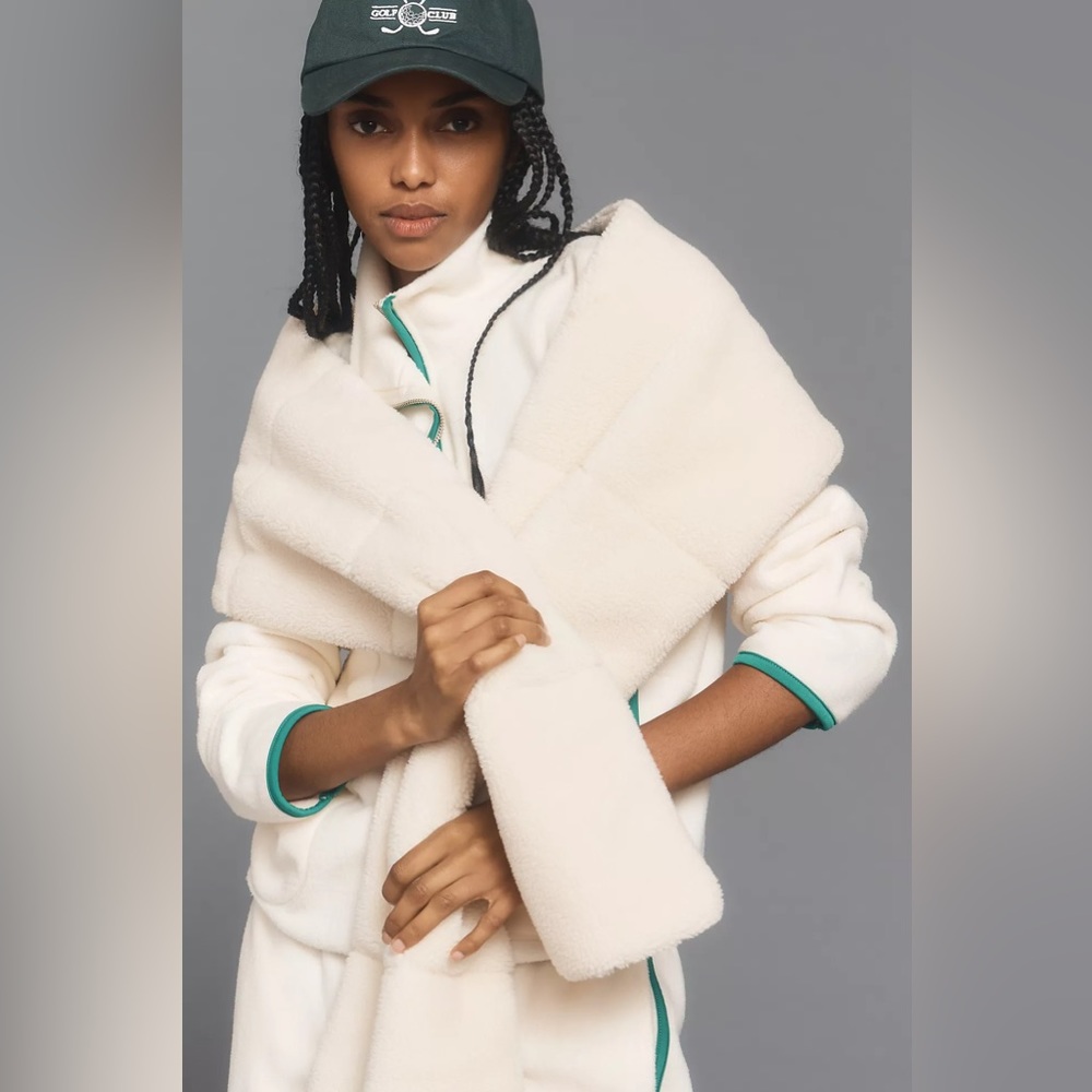 Anthropologie Sweaty Betty Padded Sherpa Scarf